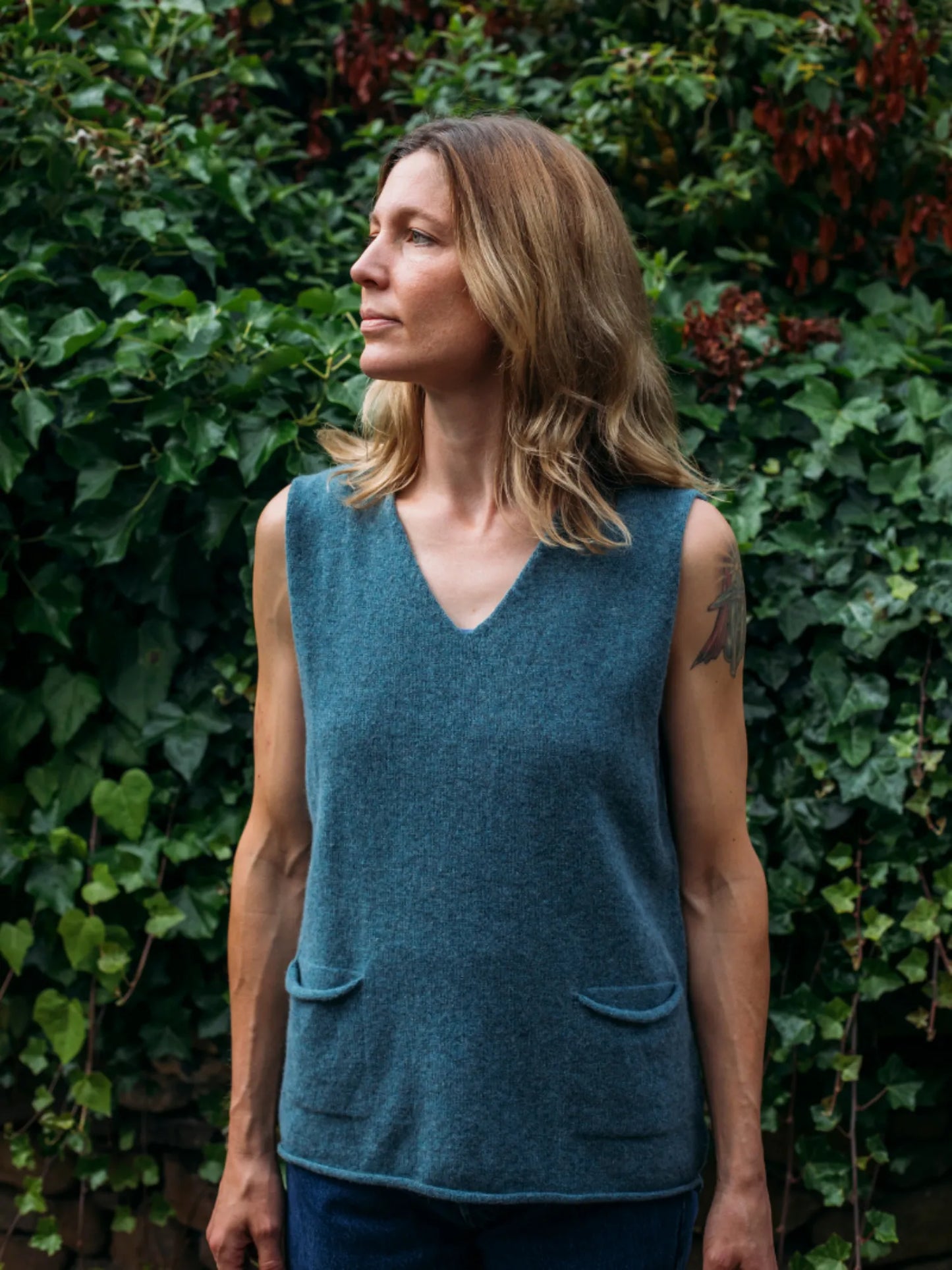 Corry V-Neck Tank Top