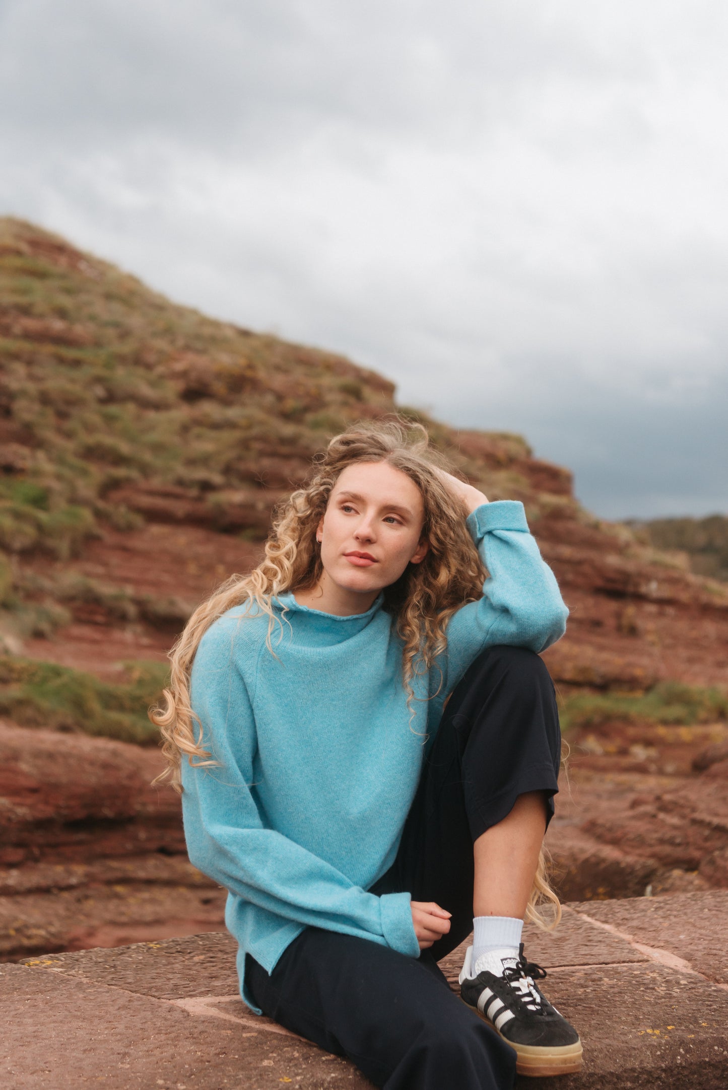 Corry Ladies Raglan Sweater